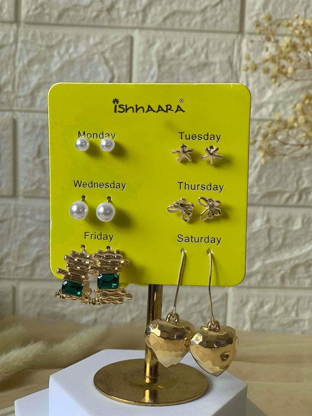 Ishhaara muskkaan Jaferi In All-Week Glam Earring Set