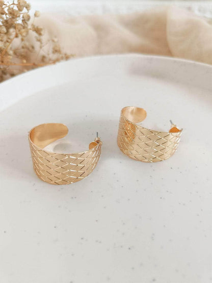 Ishhaara Namrata Sheth Ingeometric Argyle Hoops