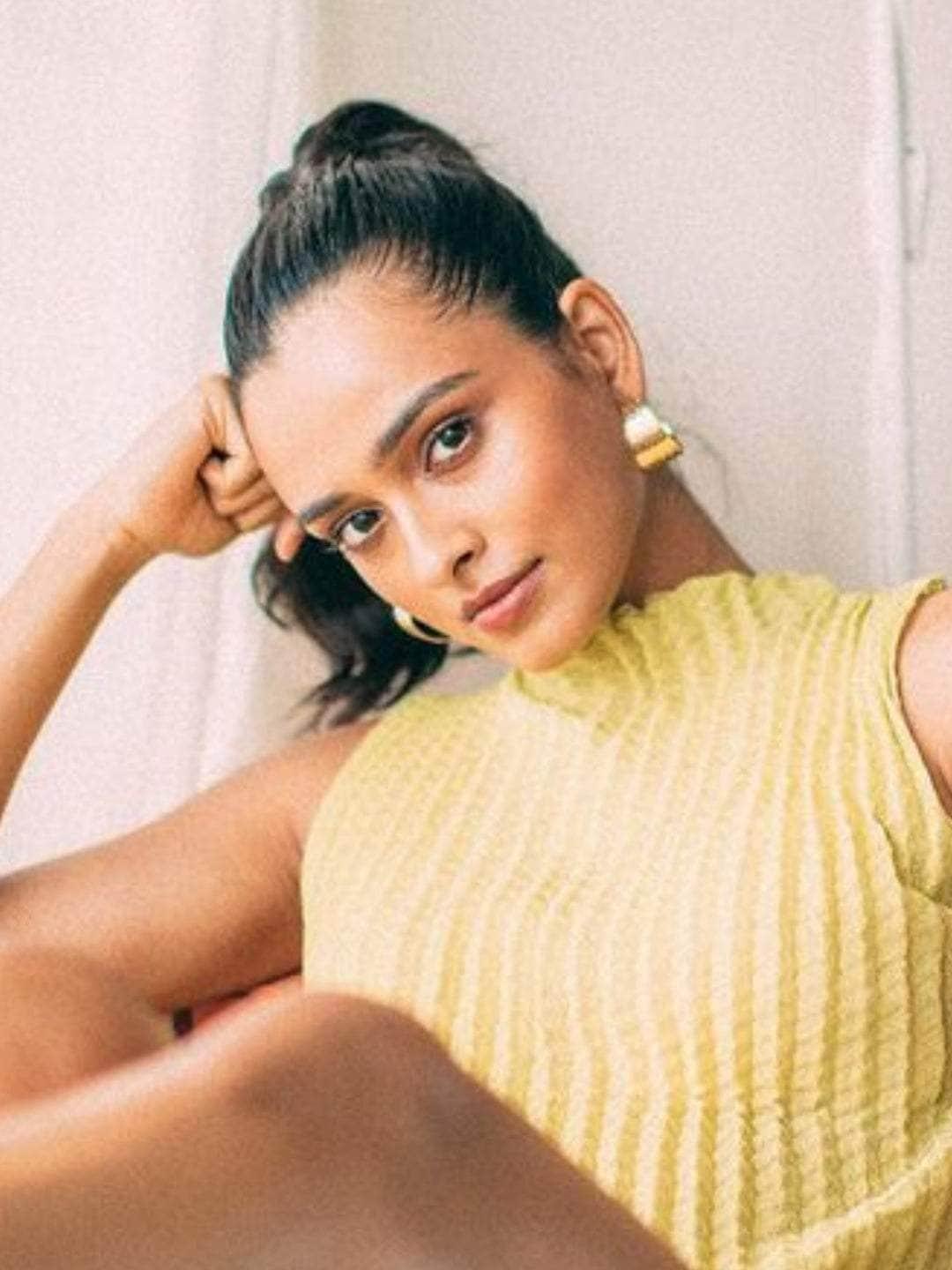 Ishhaara Namrata Sheth Ingeometric Argyle Hoops