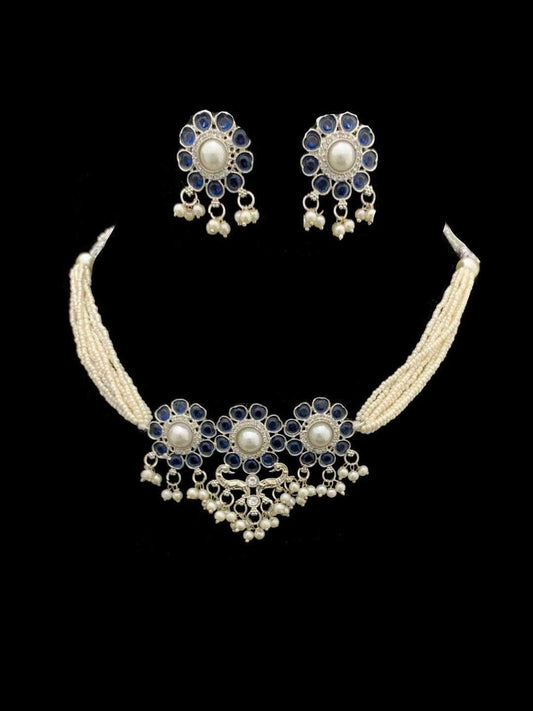 Ishhaara Bar Pearl Choker