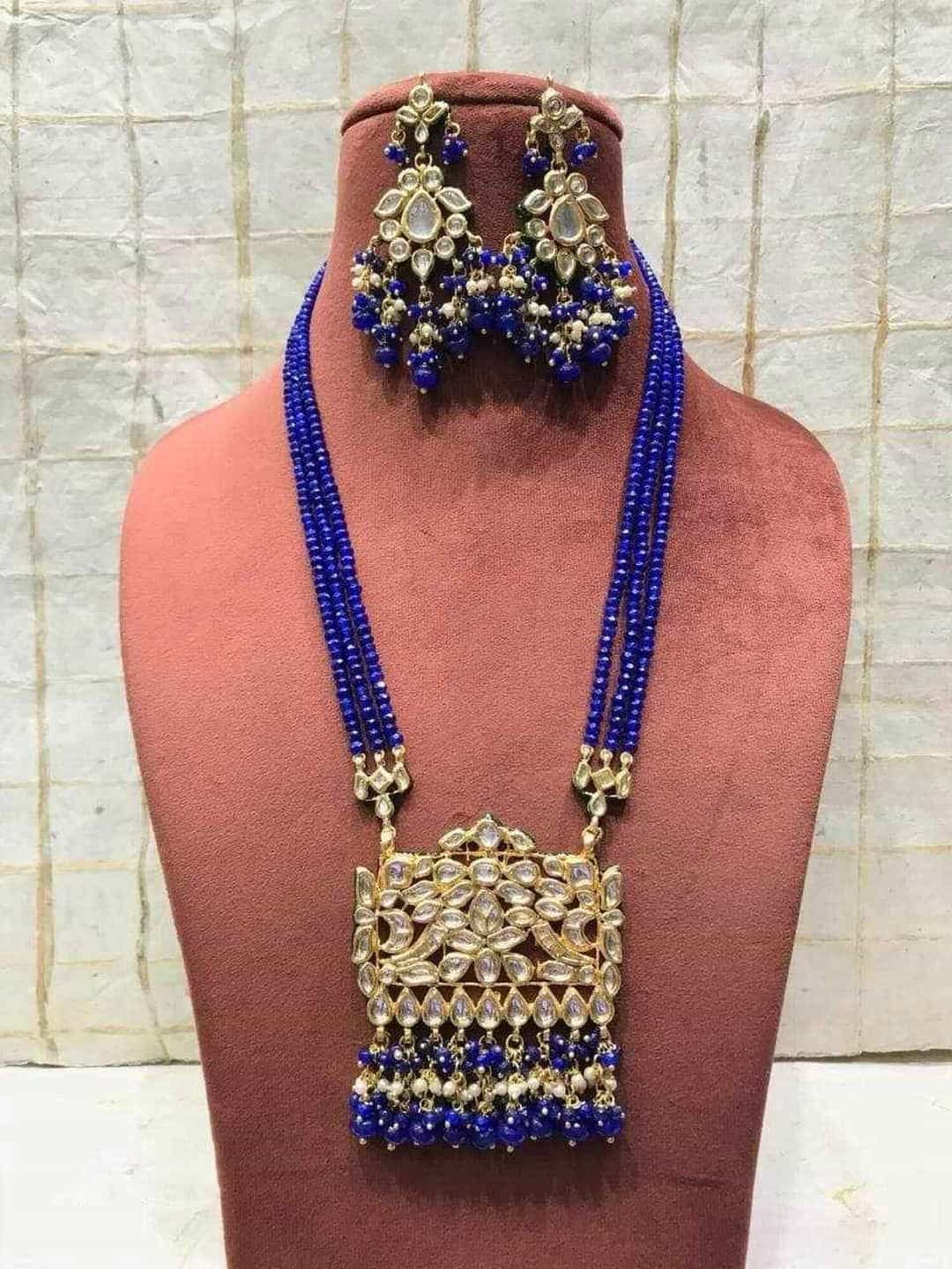 Ishhaara Navy Blue Rectangular Kundan Pendant Necklace