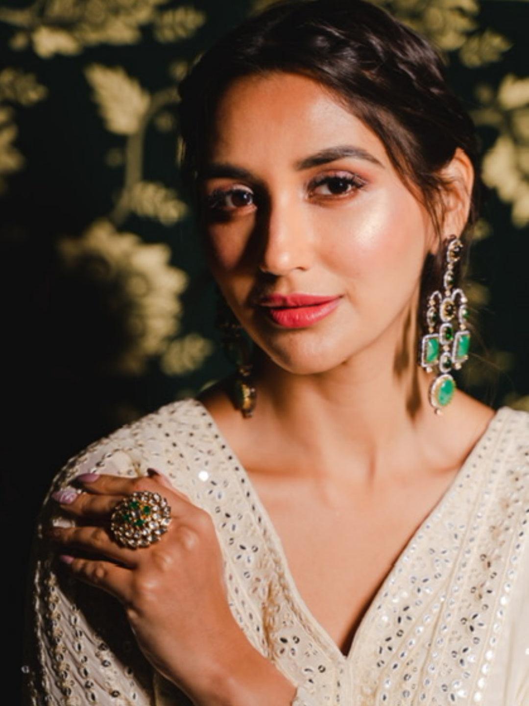 Ishhaara Nikita Dutta In Layered Round Kundan Ring