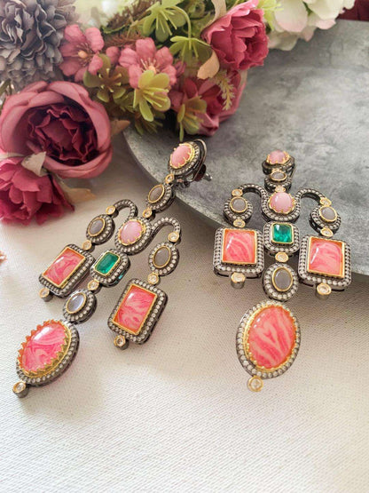 Ishhaara Nikita Dutta In Victorian Emerald Diamond Earring