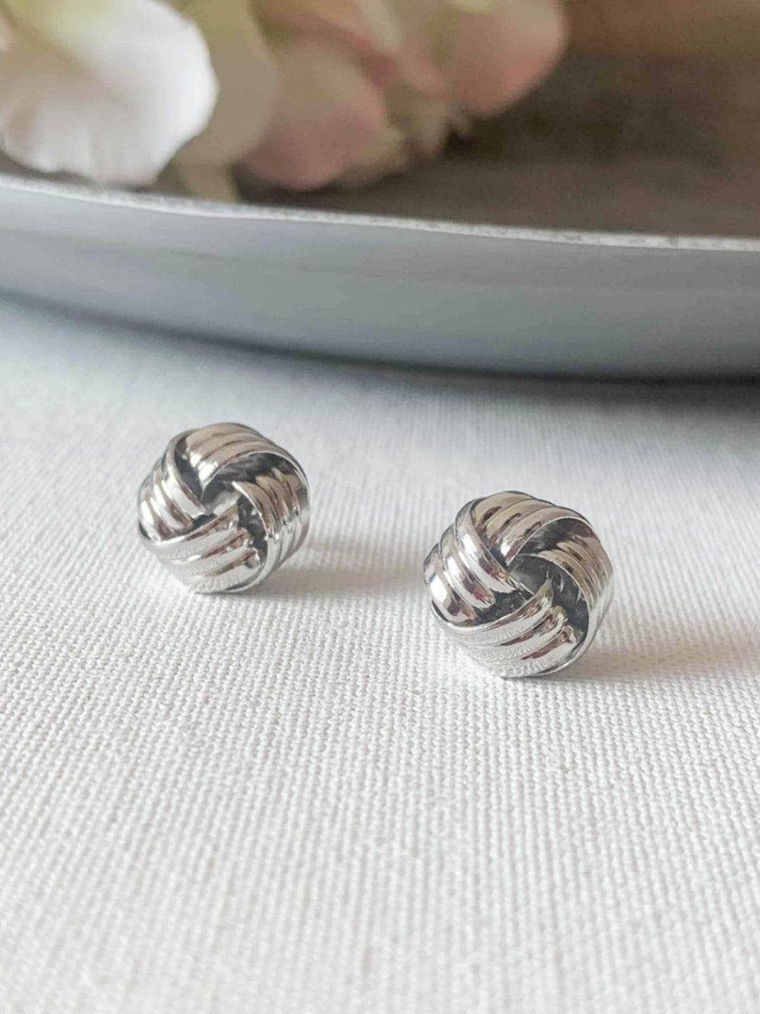 Buy Classic Knot Earring Online - Ishhaara