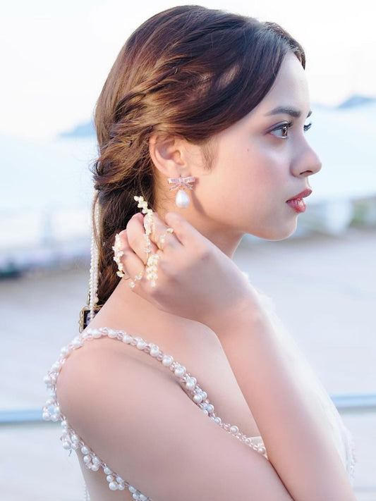 Ishhaara Nitanshi Goel In Adjustable Open Leaf Bracelet Ring