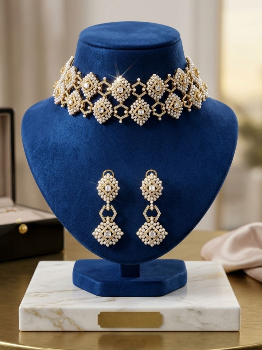 Ishhaara Noor Cutwork Style Wide Choker