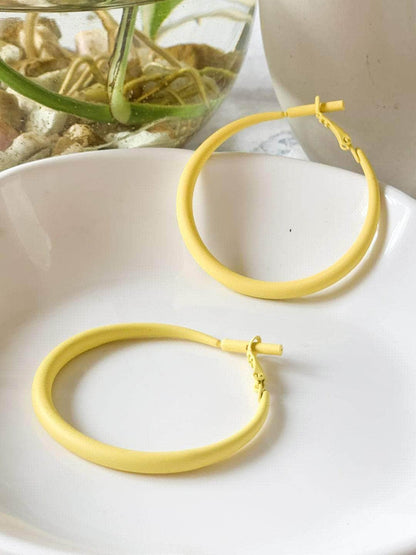 Ishhaara Nushrratt Bharuccha In Cartilage Hoop Earrings Smoky Yellow