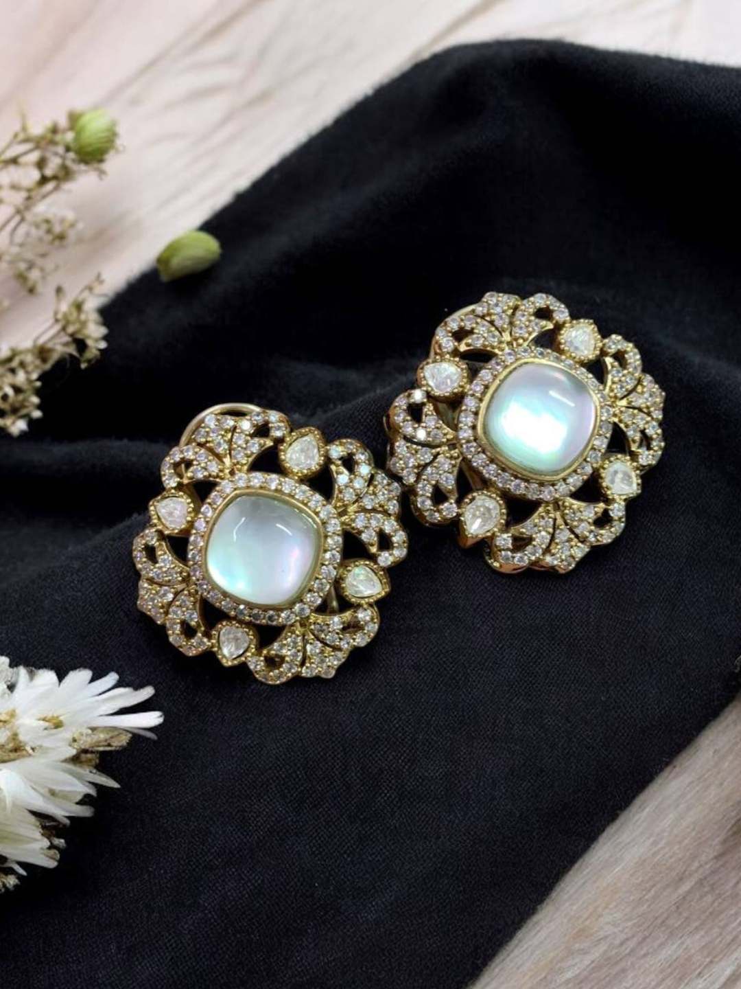 Ishhaara Off White Contemporary Stone Studded Studs