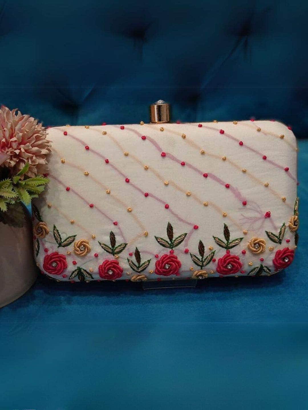 Ishhaara Off White Embroidered With Sling Chain Clutch