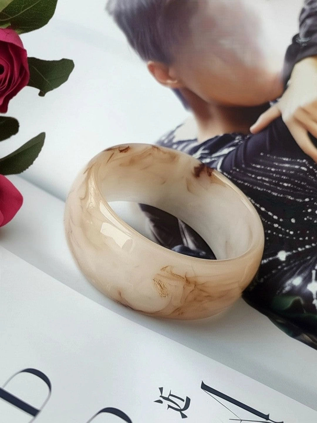 Ishhaara Off White Marble Mist Bracelet
