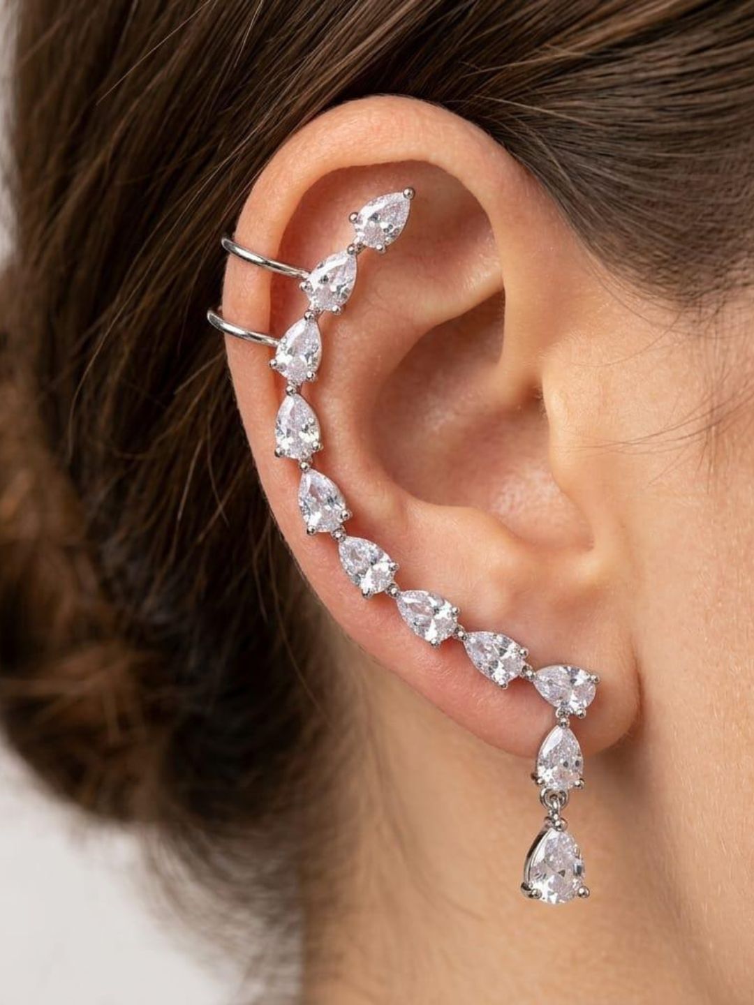 Ishhaara One Sided Stone Studded Earcuff