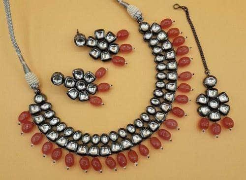 Ishhaara Simple Kundan Choker Set