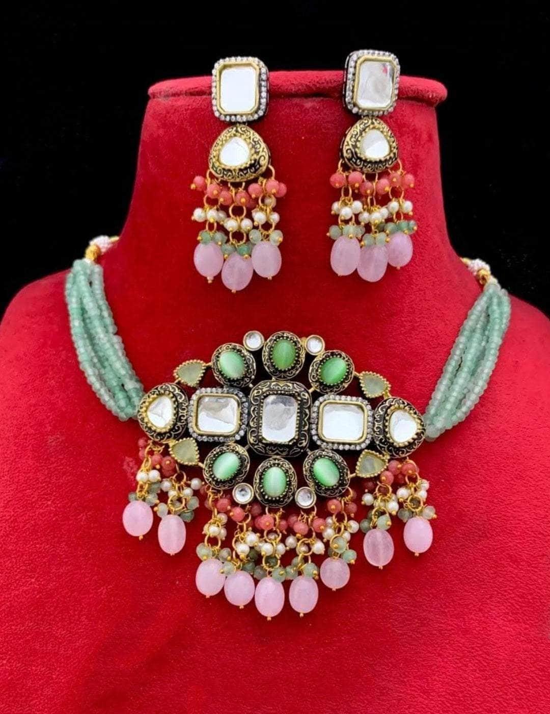 Ishhaara Ornate Pearls Kundan Choker Set