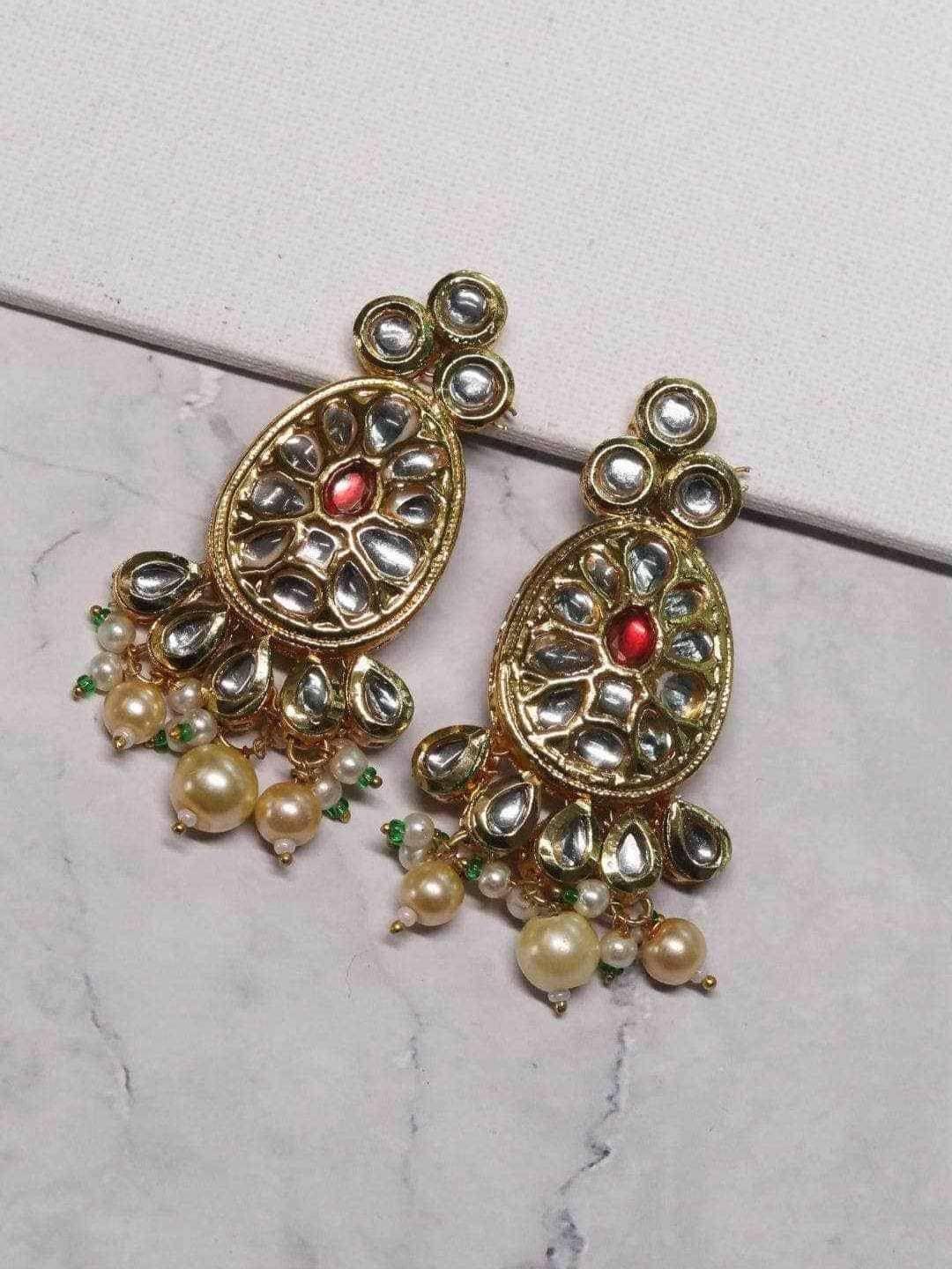 Ishhaara Oval Long Pendant Necklace