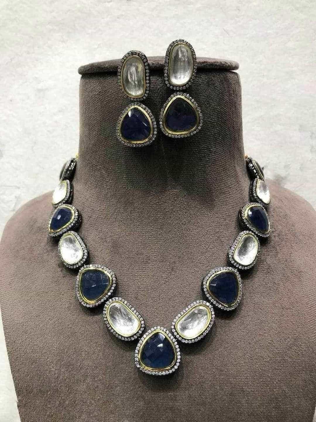 Ishhaara Oval Polki Necklace