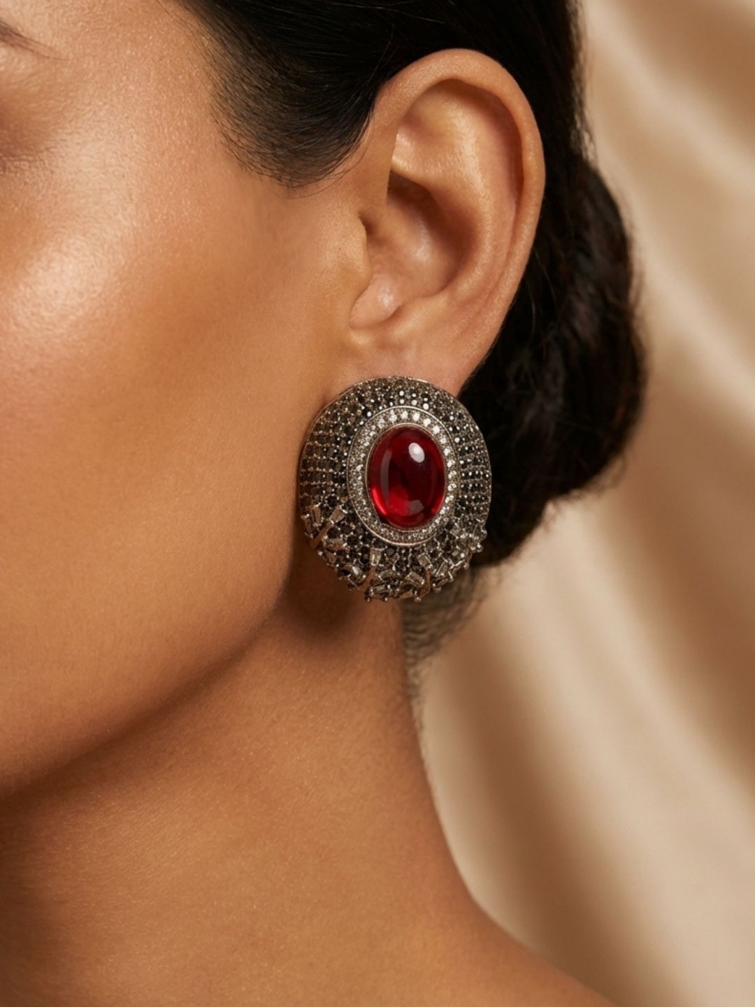 Ishhaara Oval Shaped Designer Earrings