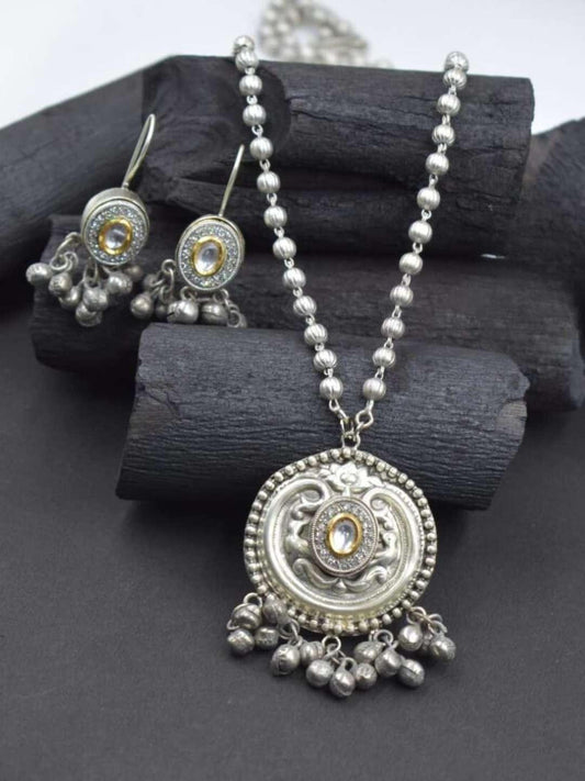 Ishhaara Oval Shaped Kundan Studded Dual Tone Long Necklace