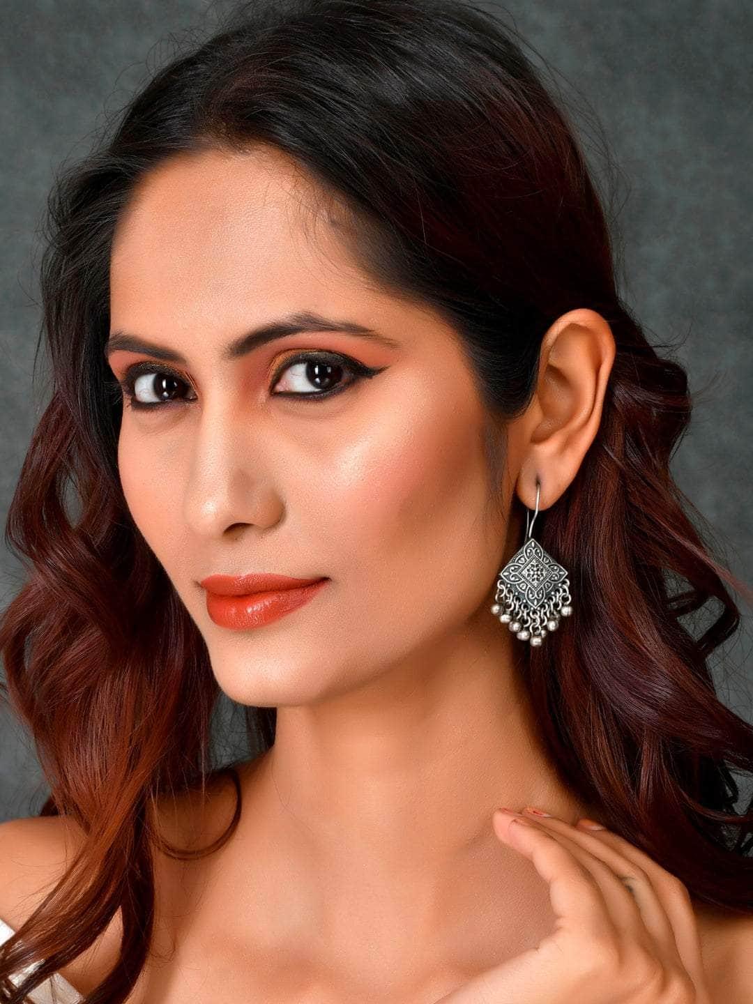 Ishhaara Oxidise Patangbazi Earrings