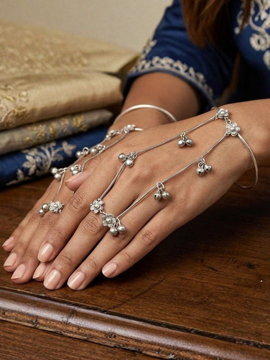 Ishhaara Oxidised Ghoongroo Studded Minimal Hathphool