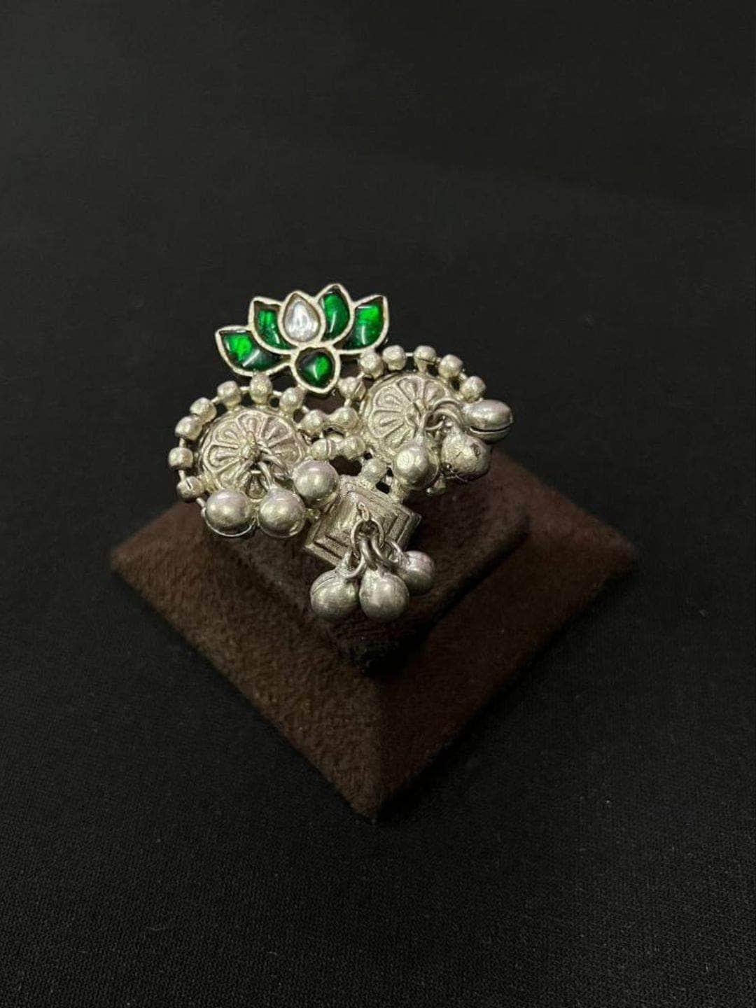 Ishhaara Ankush Bahuguna In Oxidised Green Pearl Ring