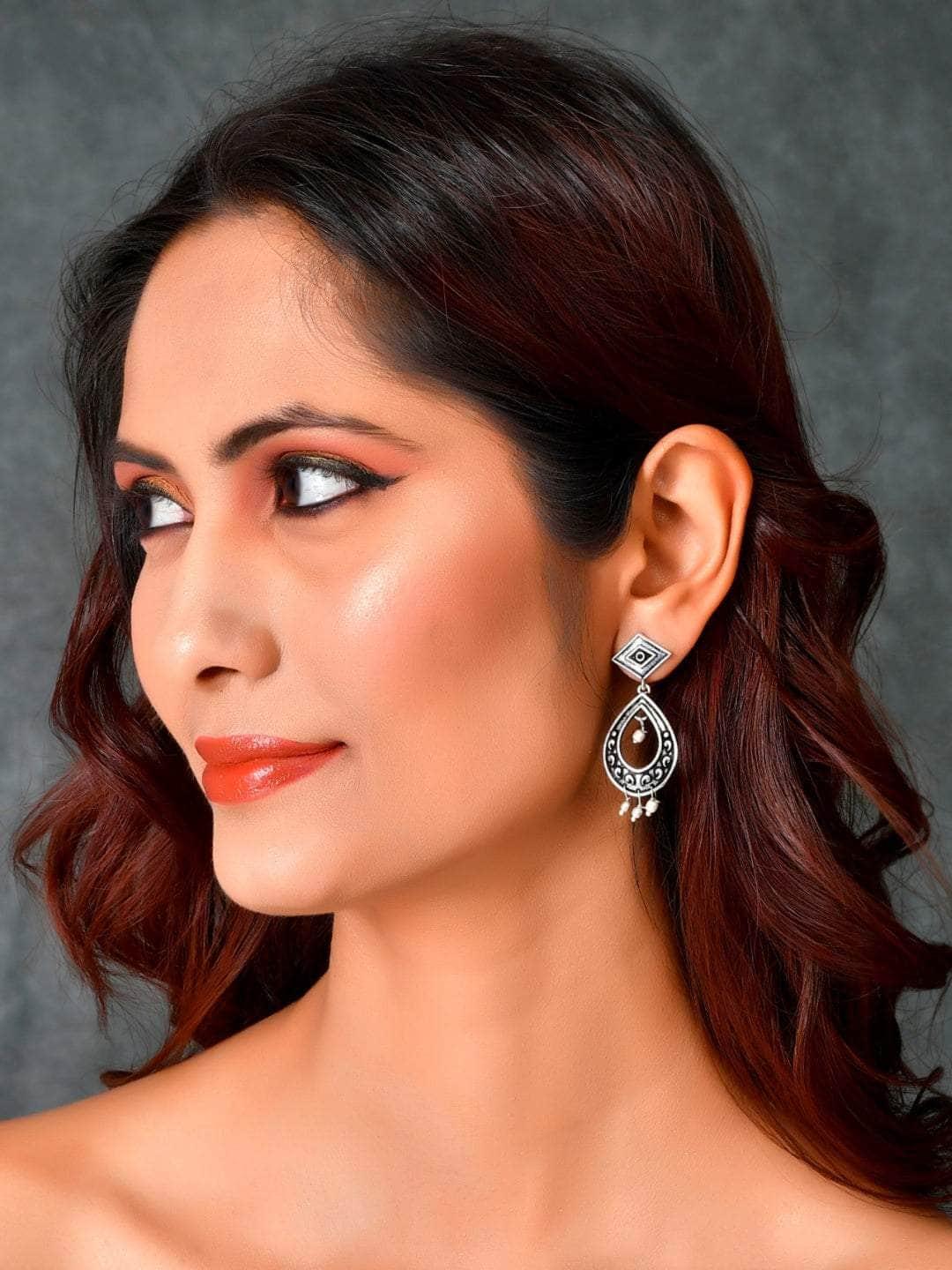 Ishhaara Oxidized Pratha Earrings