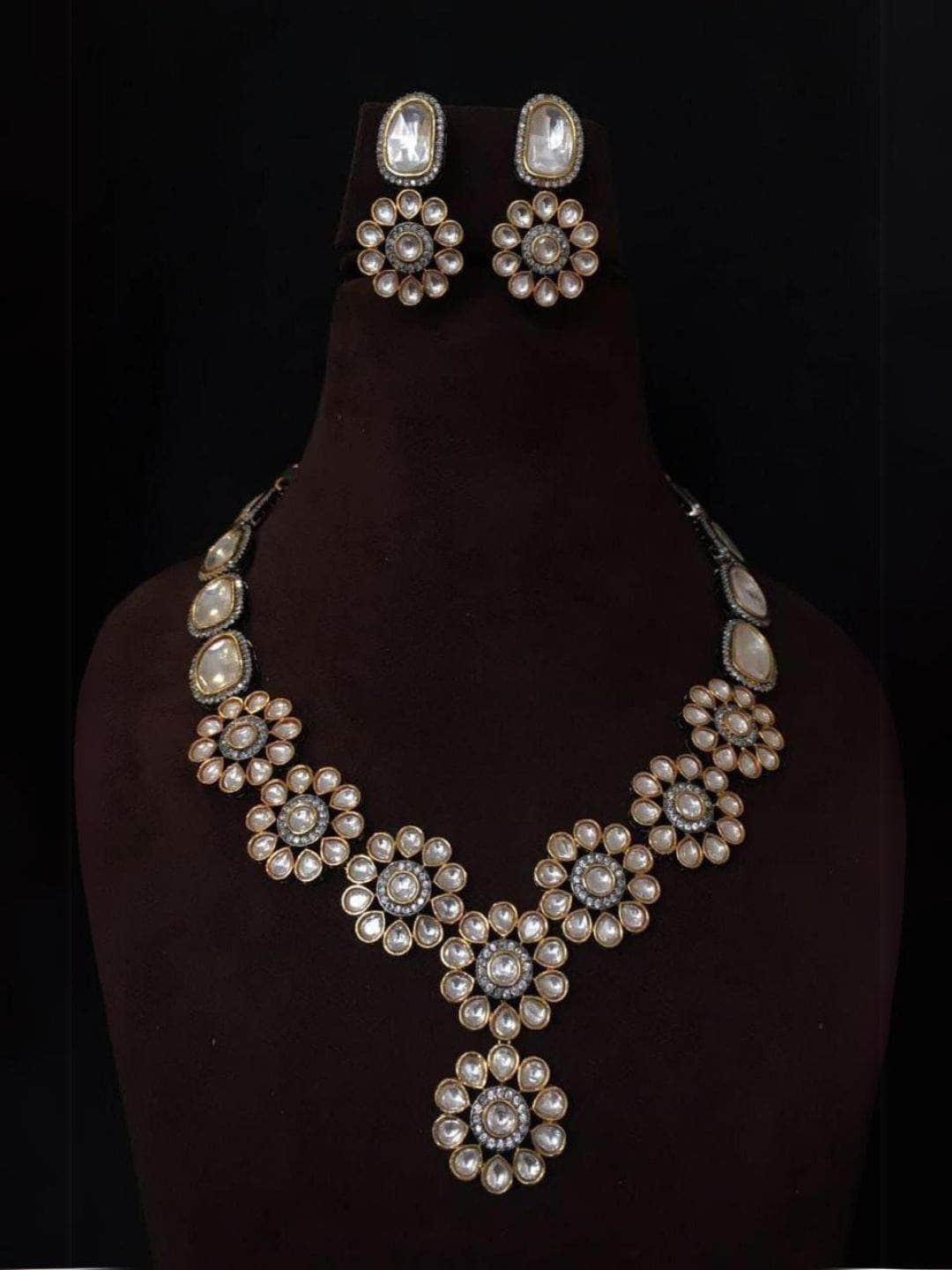 Ishhaara Pachi Kundan Ad Set With Earings