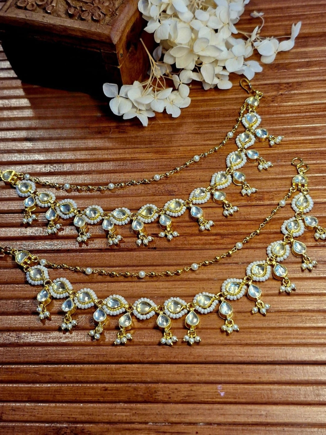 Ishhaara Pachi Kundan And Pearl Studded Earchains