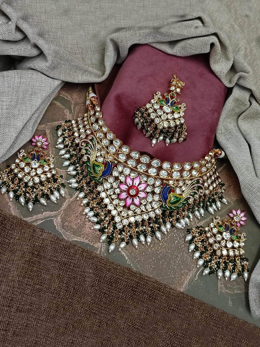 Ishhaara Pachi Kundan Necklace Set