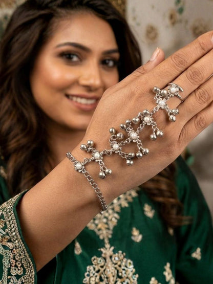 Ishhaara Pair Of Handcrafted German Silver Ring Bracelet