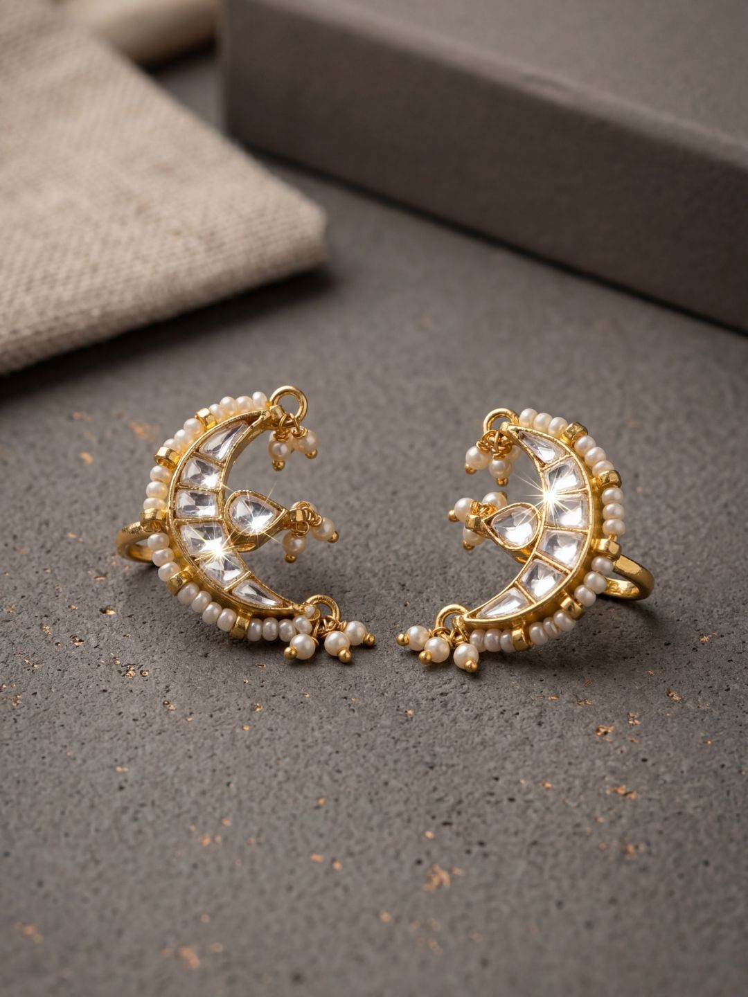 Ishhaara Pair Of Jadau Bugadi Earcuffs