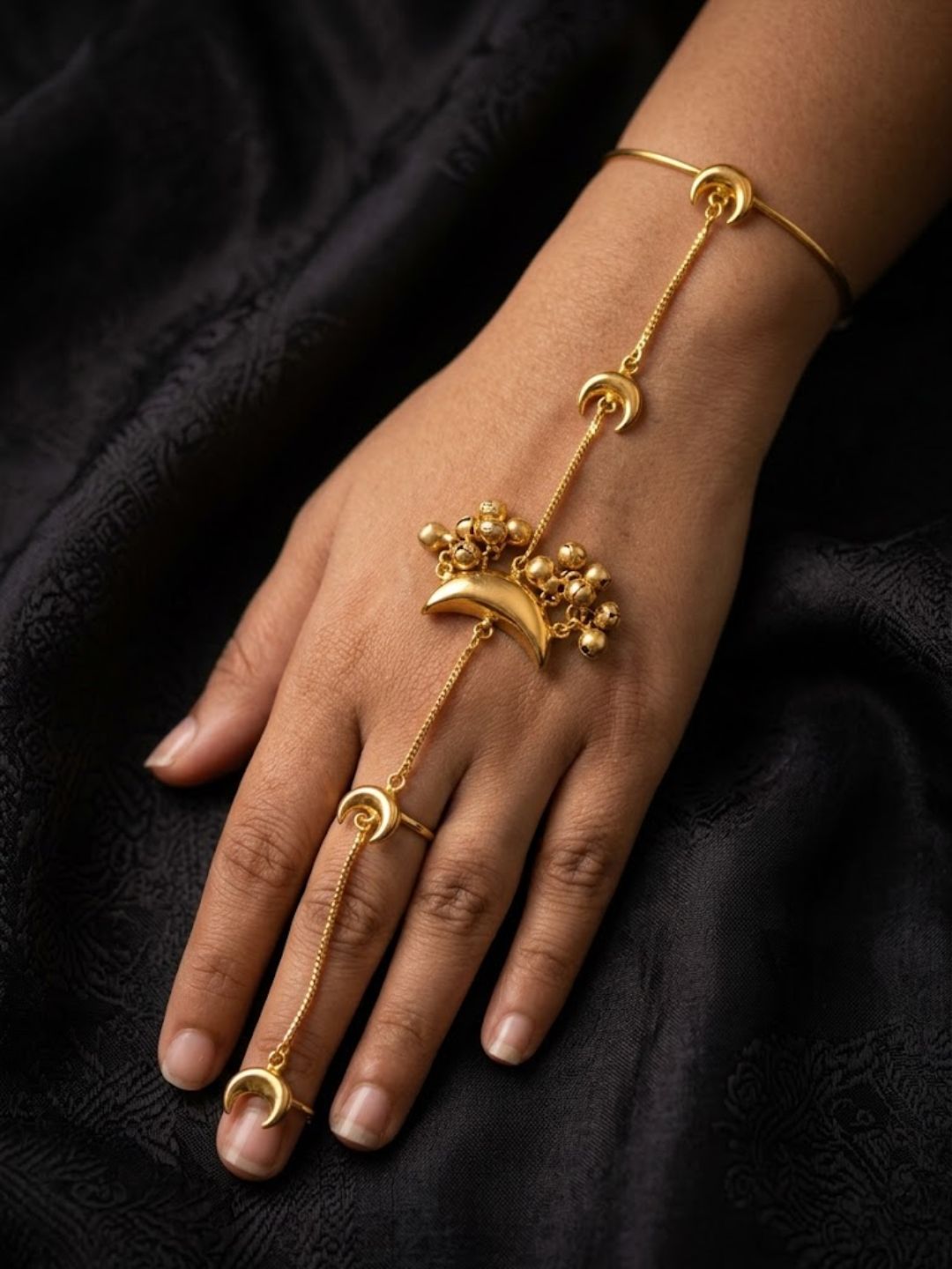 Ishhaara Pair Of Moon Kashmiri Adjustable Brass Haathphool