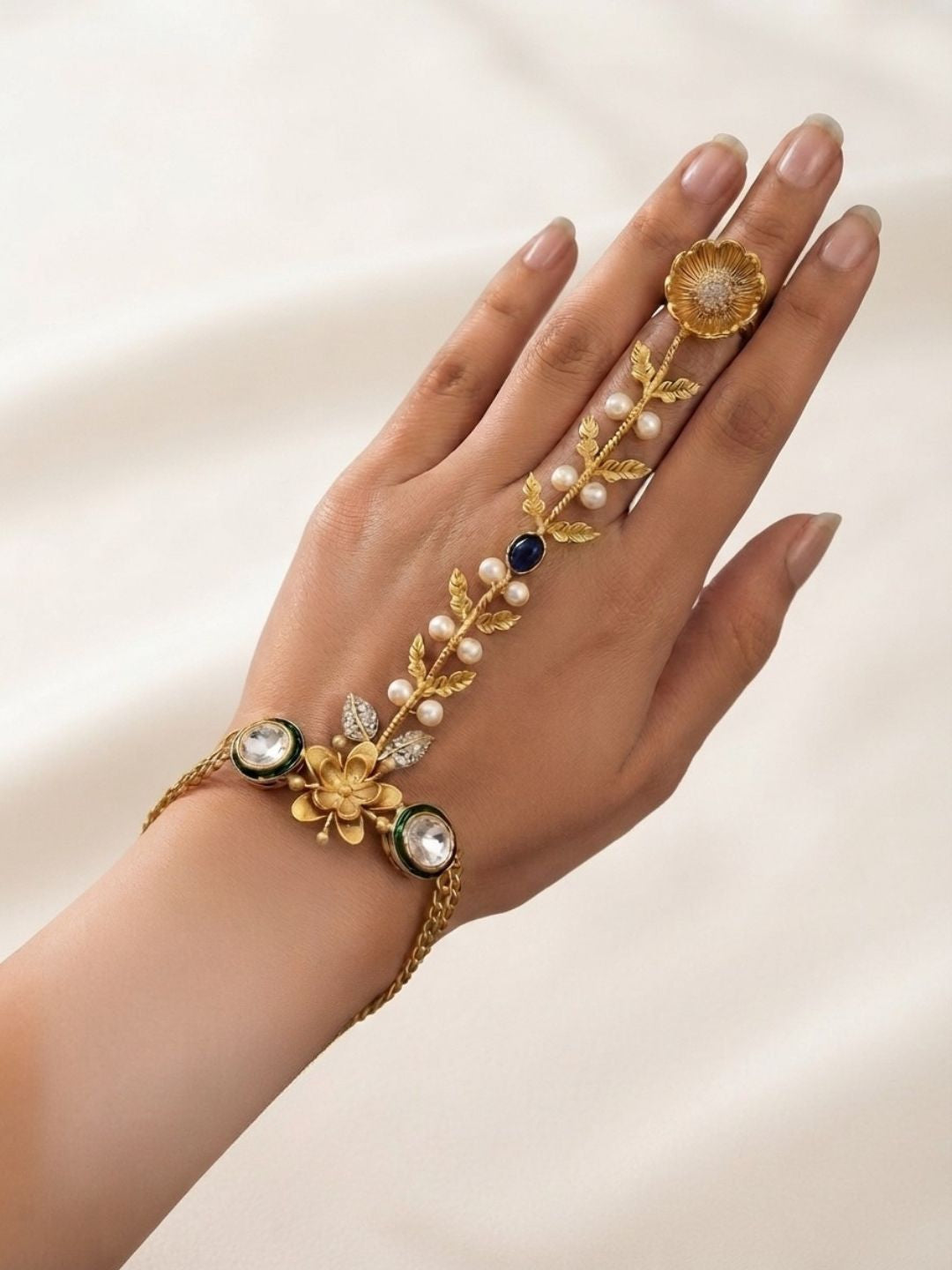 Ishhaara Pair Of Polki Moissanite Uncut Hathphool
