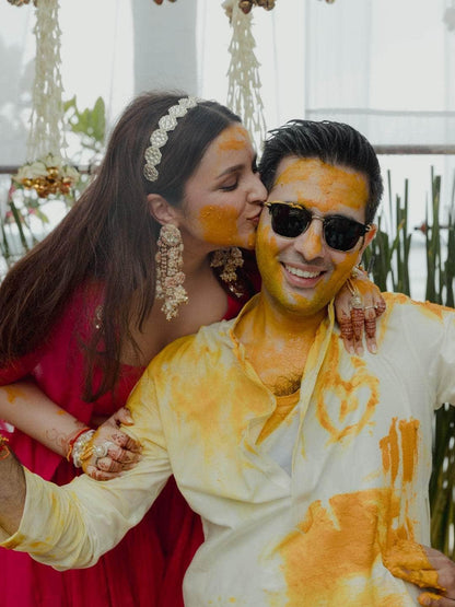 Ishhaara Parineeti Chopra Floral Kundan Studded Hair Band