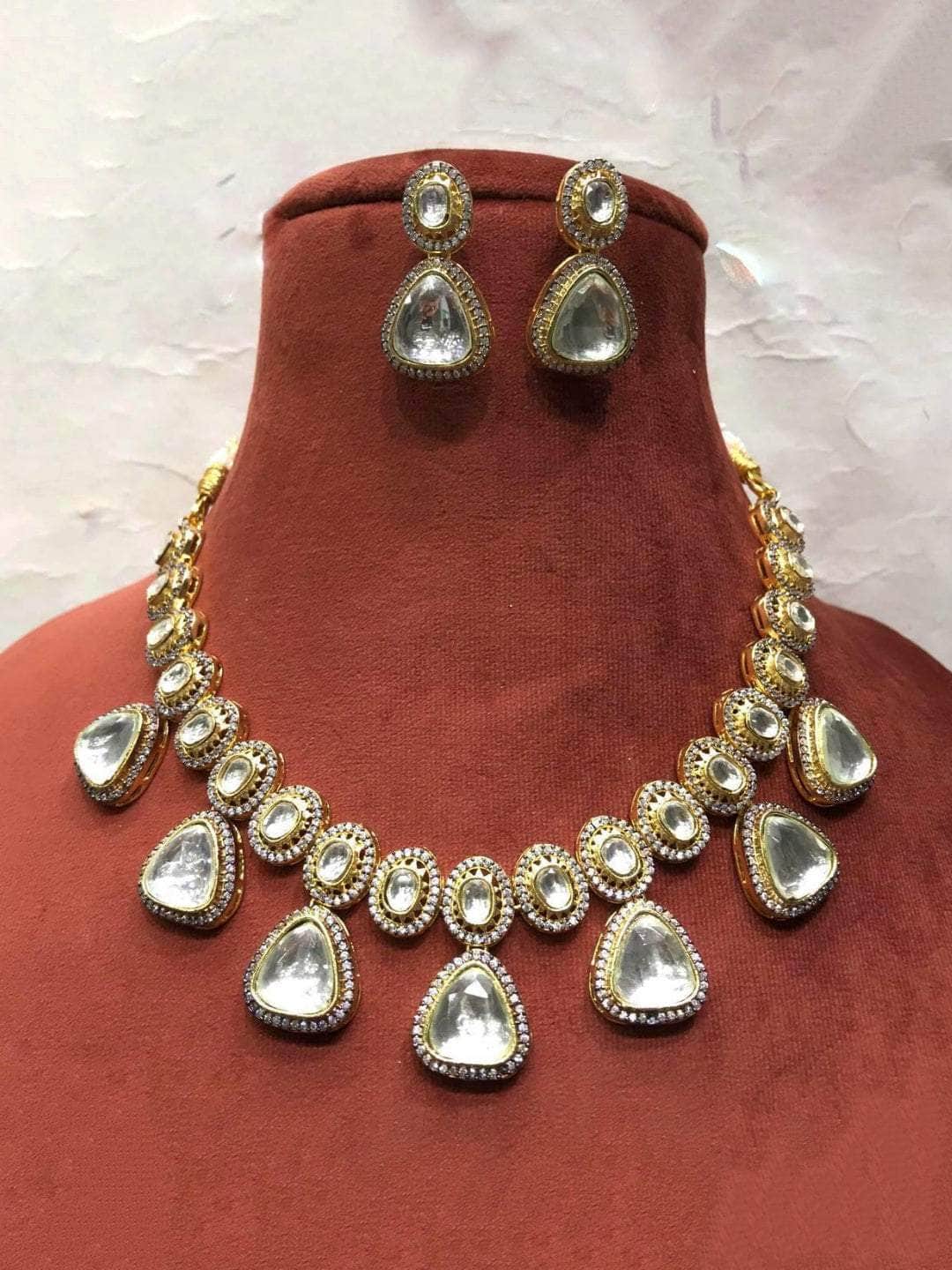 Ishhaara Patchi Kundan Triangular Hanging Necklace