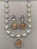 Ishhaara Lustrous Kundan Necklace