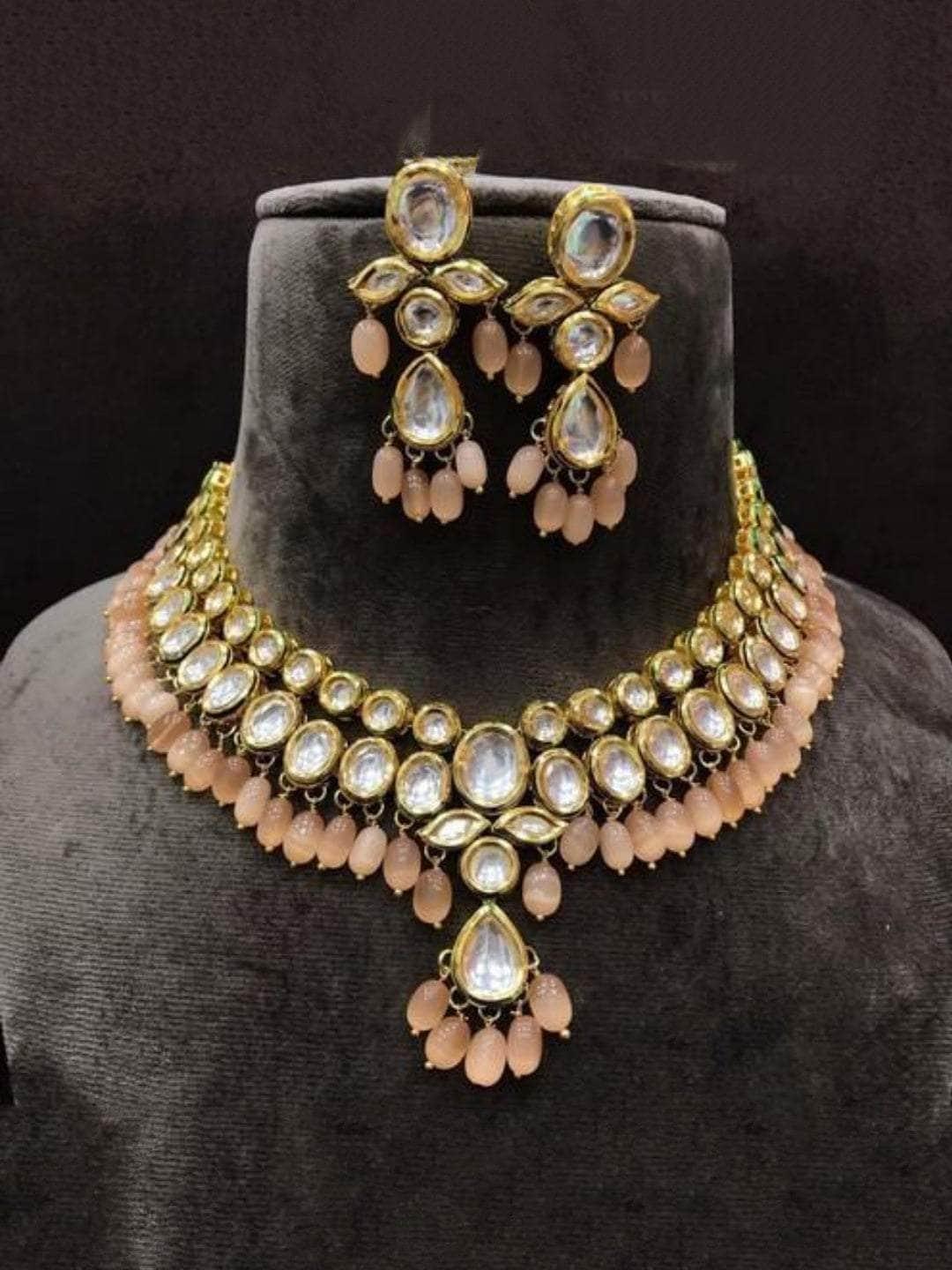 Ishhaara Oval And Leaf Kundan Necklace