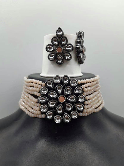Ishhaara Victorian Patch Choker Set