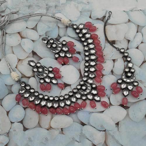 Ishhaara Victorian Rodium Small Chand Set