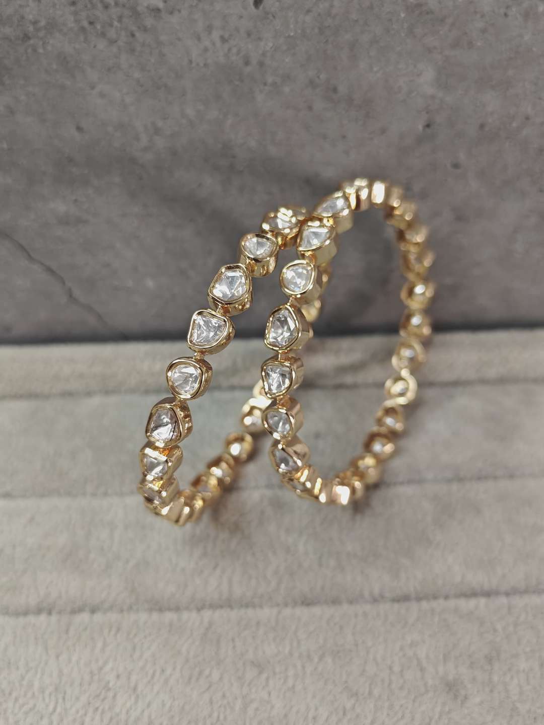 Ishhaara Pear Shaped Polki Bangles