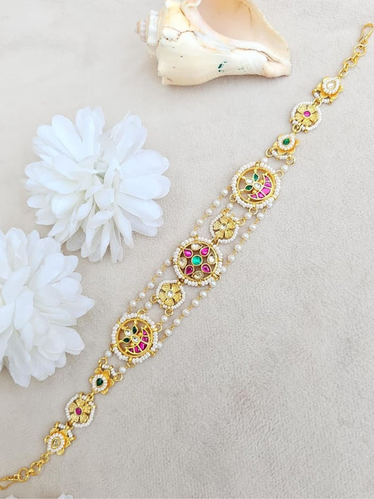 Ishhaara Pearl Kundan Mathapatti - handcrafted Indian jewellery