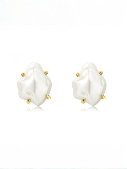 Ishhaara Pearl Stud Earring