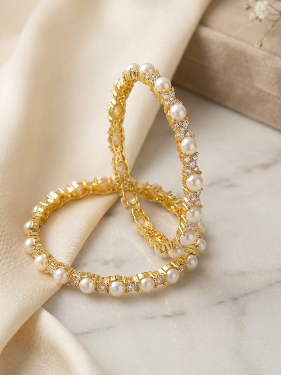 Ishhaara Pearl Studded Bangle