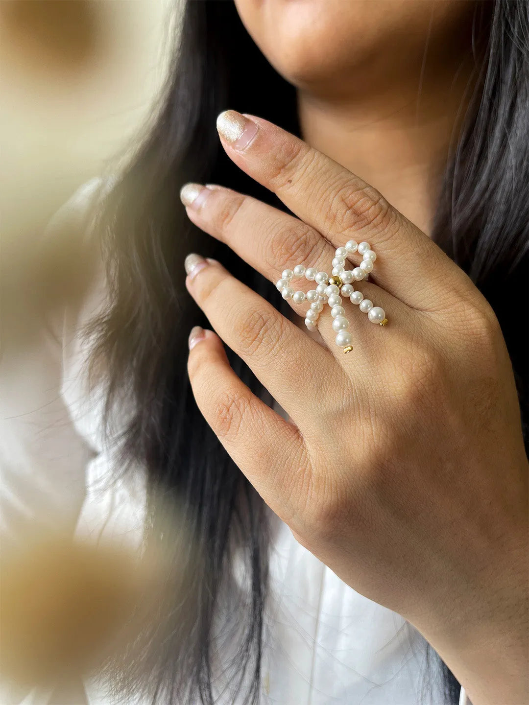 Ishhaara Malvika Sitlani In Pearl Studded Bow Ring