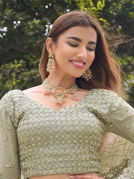 Ishhaara Pendant Choker Set