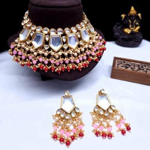 Ishhaara Pentagon Big Kundan Necklace And Earring Set
