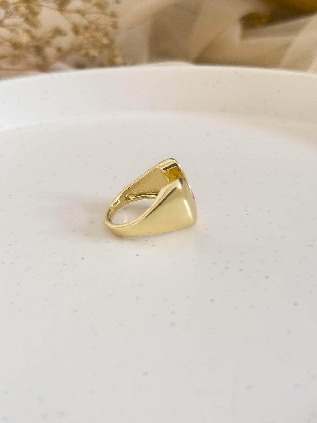 Ishhaara Personalized Chunky Horseshoe Metal Ring