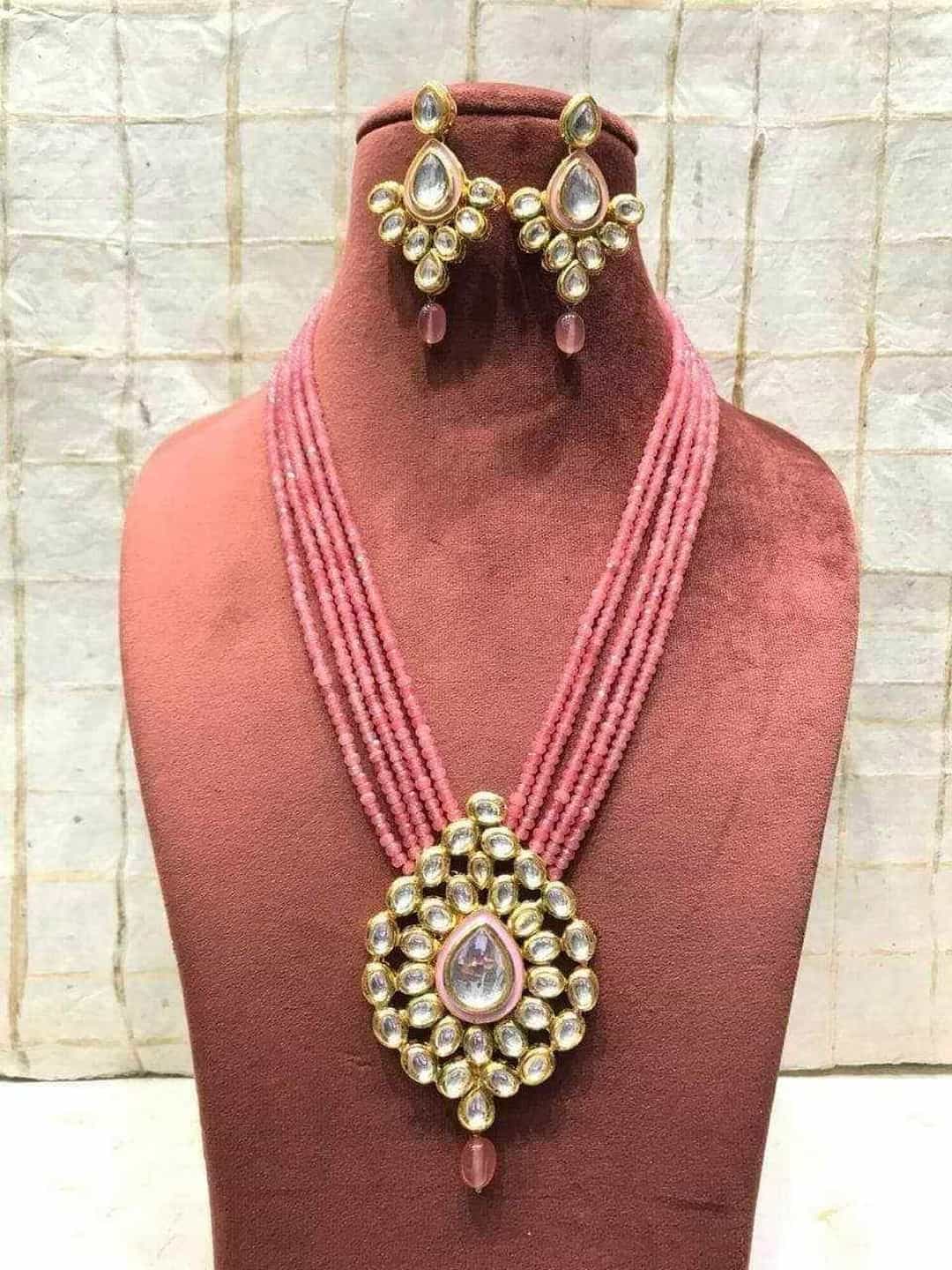 Ishhaara Blue Center Drop Pendant Necklace