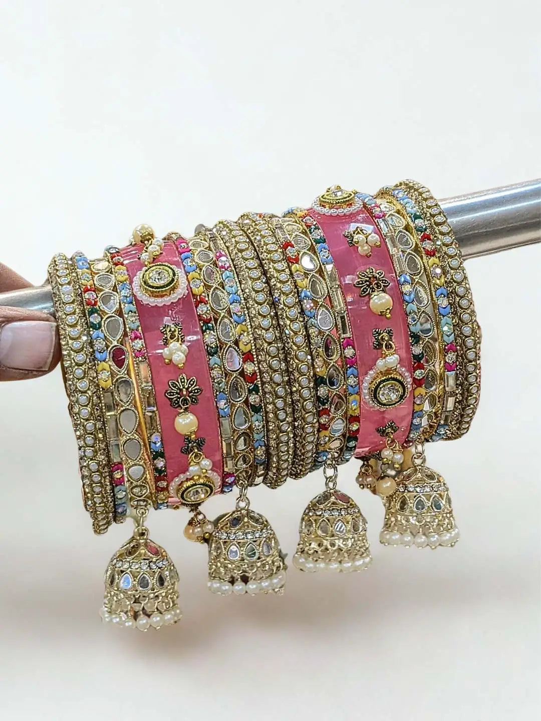 Ishhaara Pink Classy Handcrafted Stone And Crystal Studded Chooda