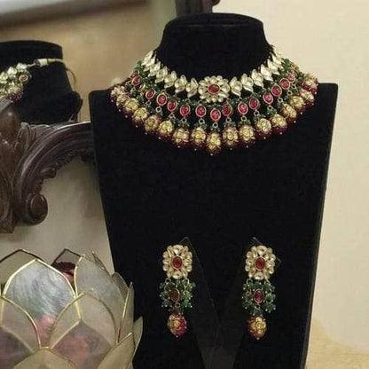 Ishhaara Close Flower Design Onex Necklace Set