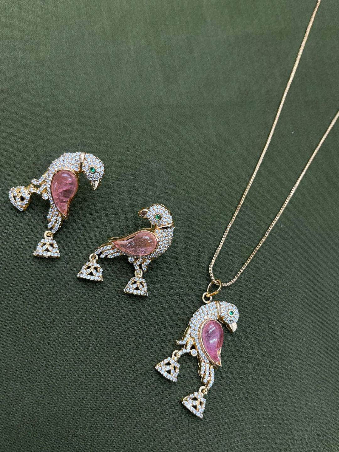 Ishhaara Pink Emperor Fairywren Pendant Necklace Set